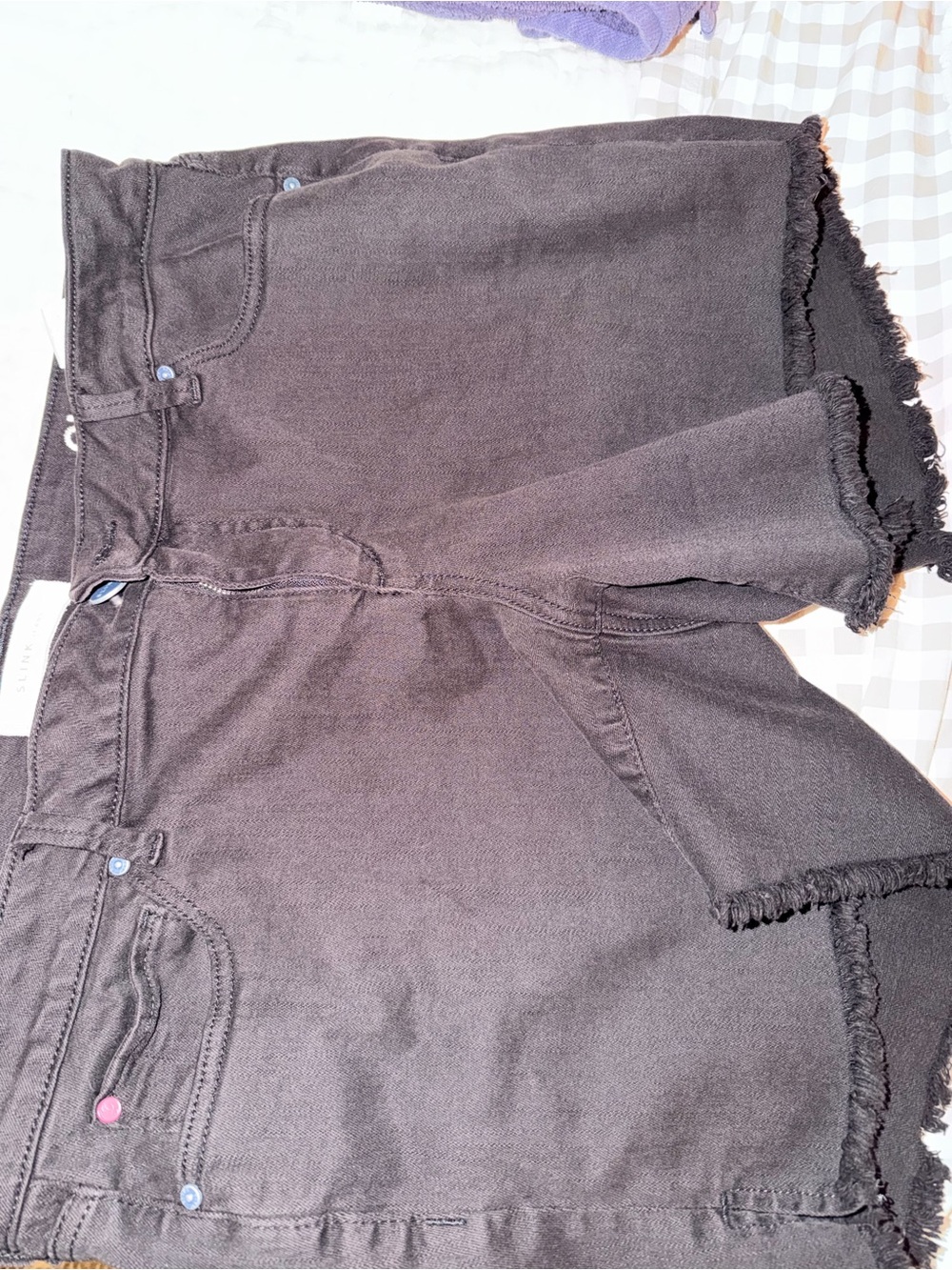 Slink Women’s Black Frayed Hem shorts - Picture 3 of 5